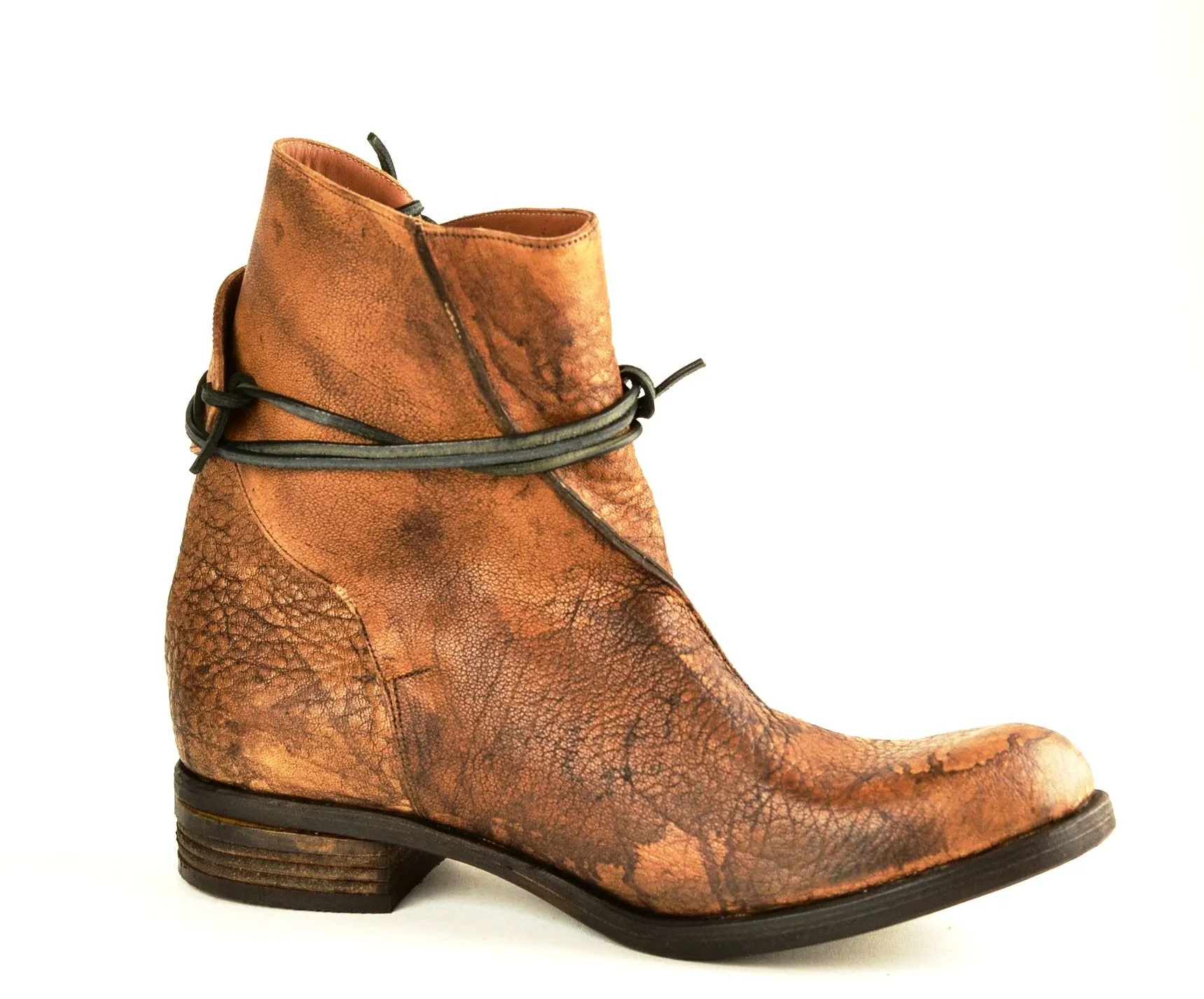 Lace around boot  |  Bison overdye