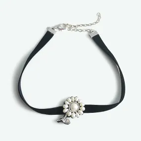 Primrose Choker